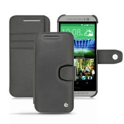 The HTC One M8 cover with wallet-style clasp